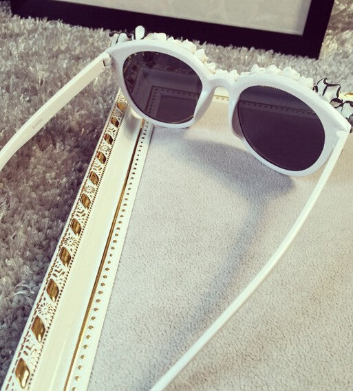 White Sands Sassy Glassy Sunglasses