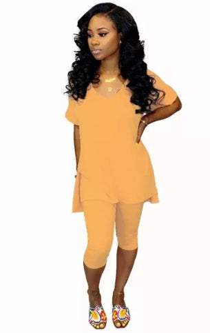 Tunic Capri Leggings 2 Piece Set (4 Colors, Up to size 2XL!)