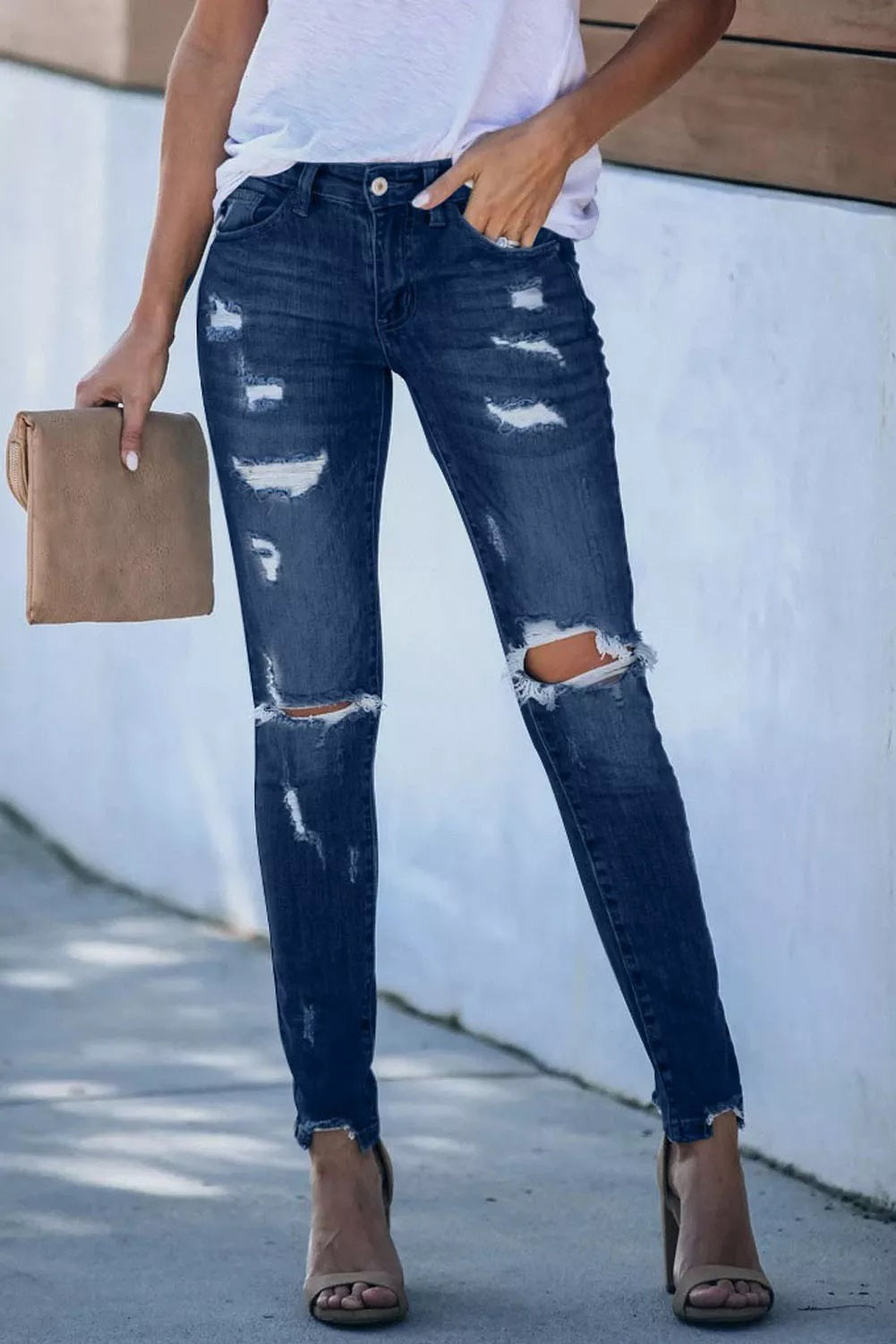 Distressed Skinny Jean
