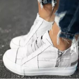 POP! Stock - Weathered Canvas Zipper Sneak